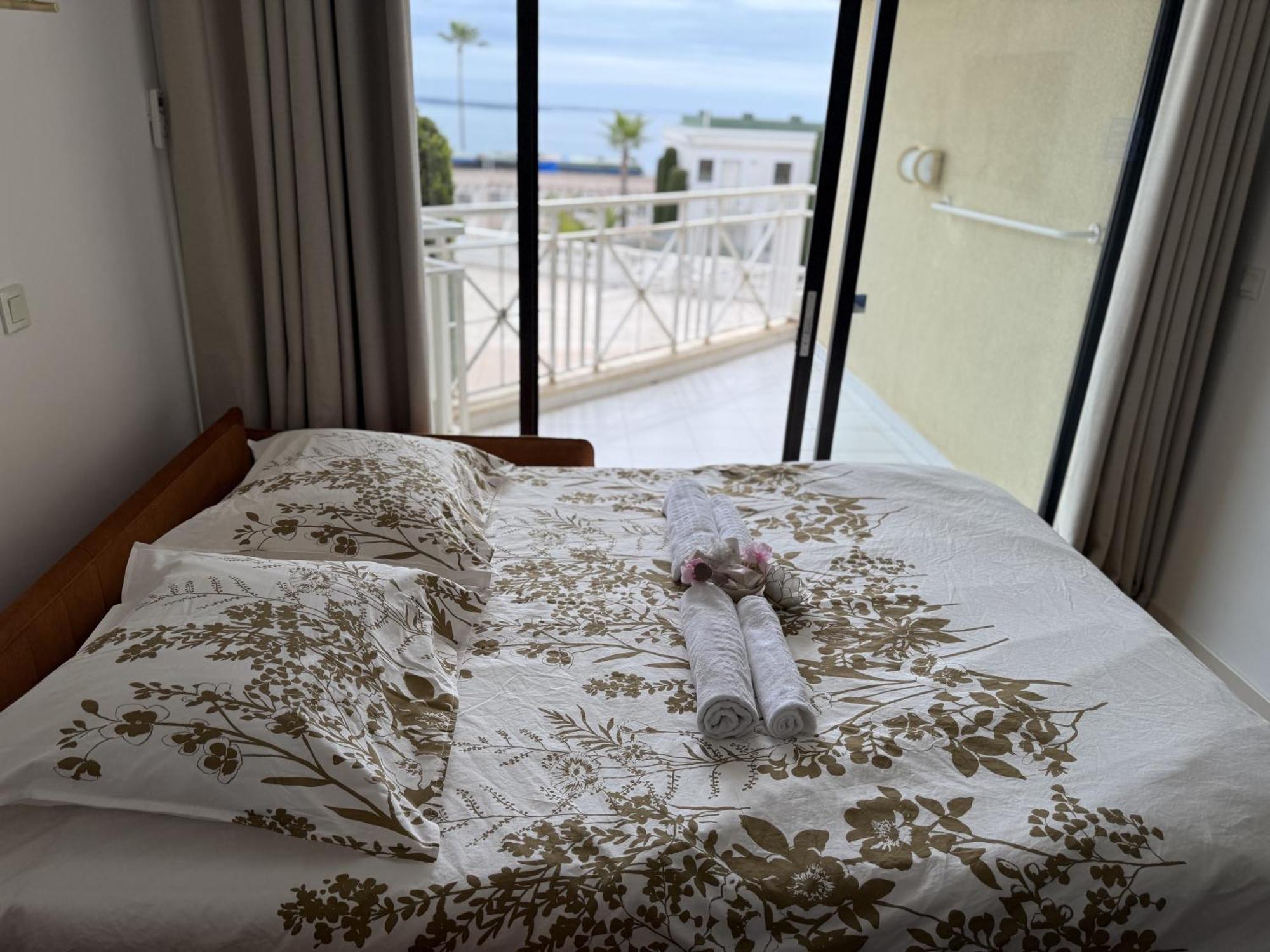 Un Studio De Charme Vue Mer & Piscine D'Exception Κάννες Εξωτερικό φωτογραφία